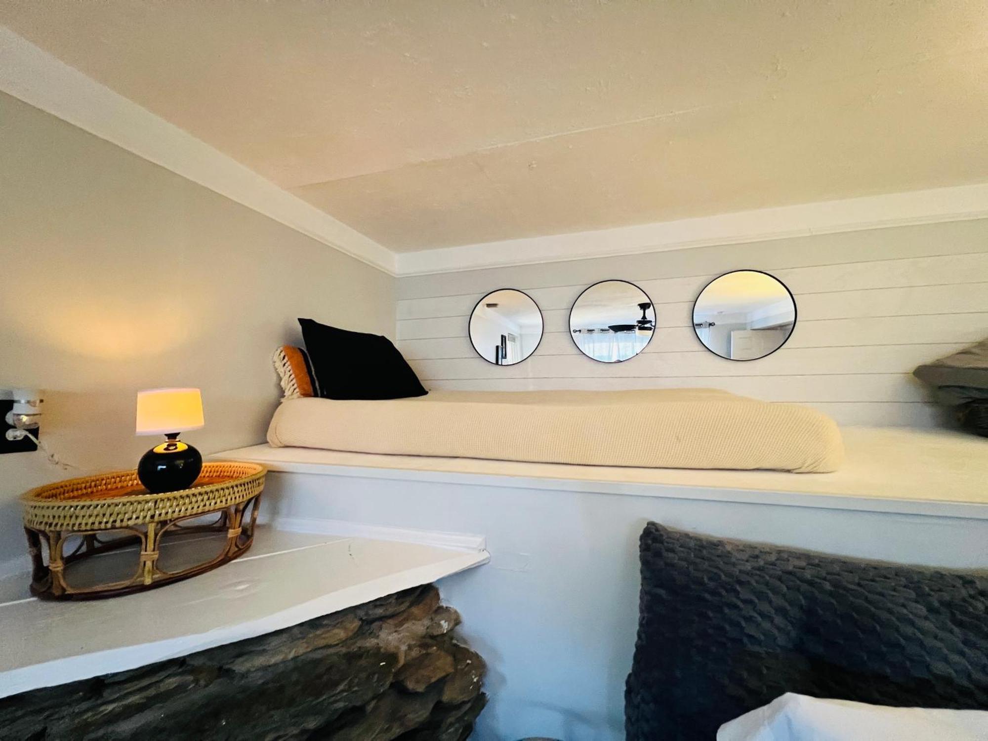 Mountain Lake Retreat - Hot Tub, Lake, Fire Pit, Wineries, Restaurant Harpers Ferry Exterior foto